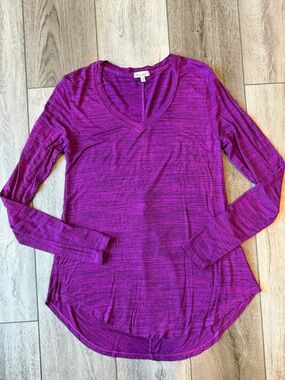 Mod-o-doc- Lightweight Comfy Space dyed Slub V-Neck Long Sleeve Tunic Purple